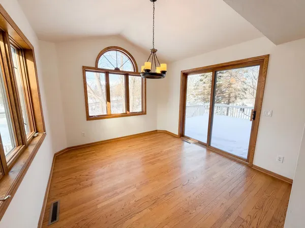 $595,000 | 8433 Upland Lane North, Maple Grove, MN 55311