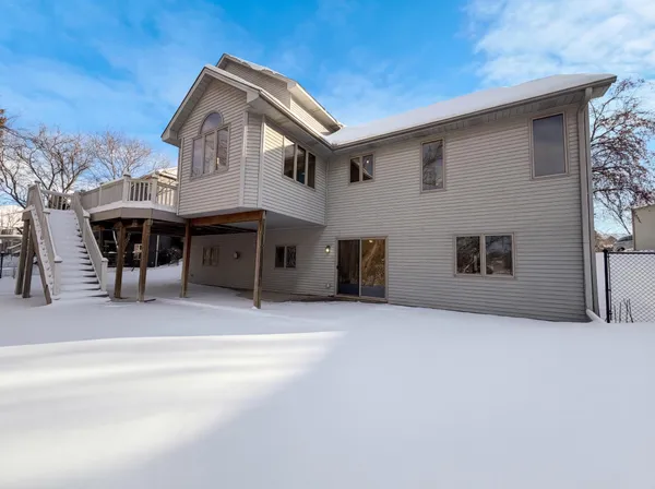 $595,000 | 8433 Upland Lane North, Maple Grove, MN 55311