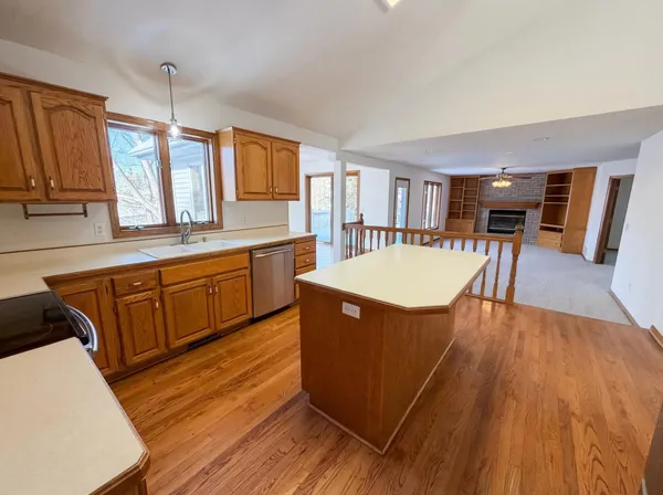 $595,000 | 8433 Upland Lane North, Maple Grove, MN 55311