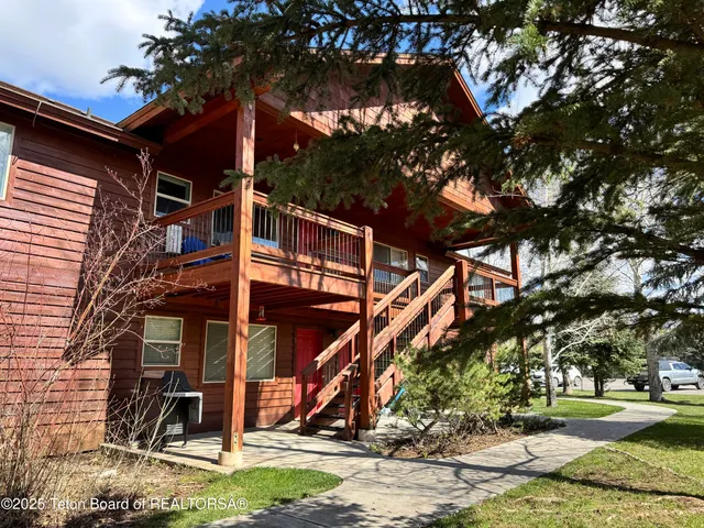 $289,000 | 200 Homestead Drive, Unit 305, Victor, ID 83455
