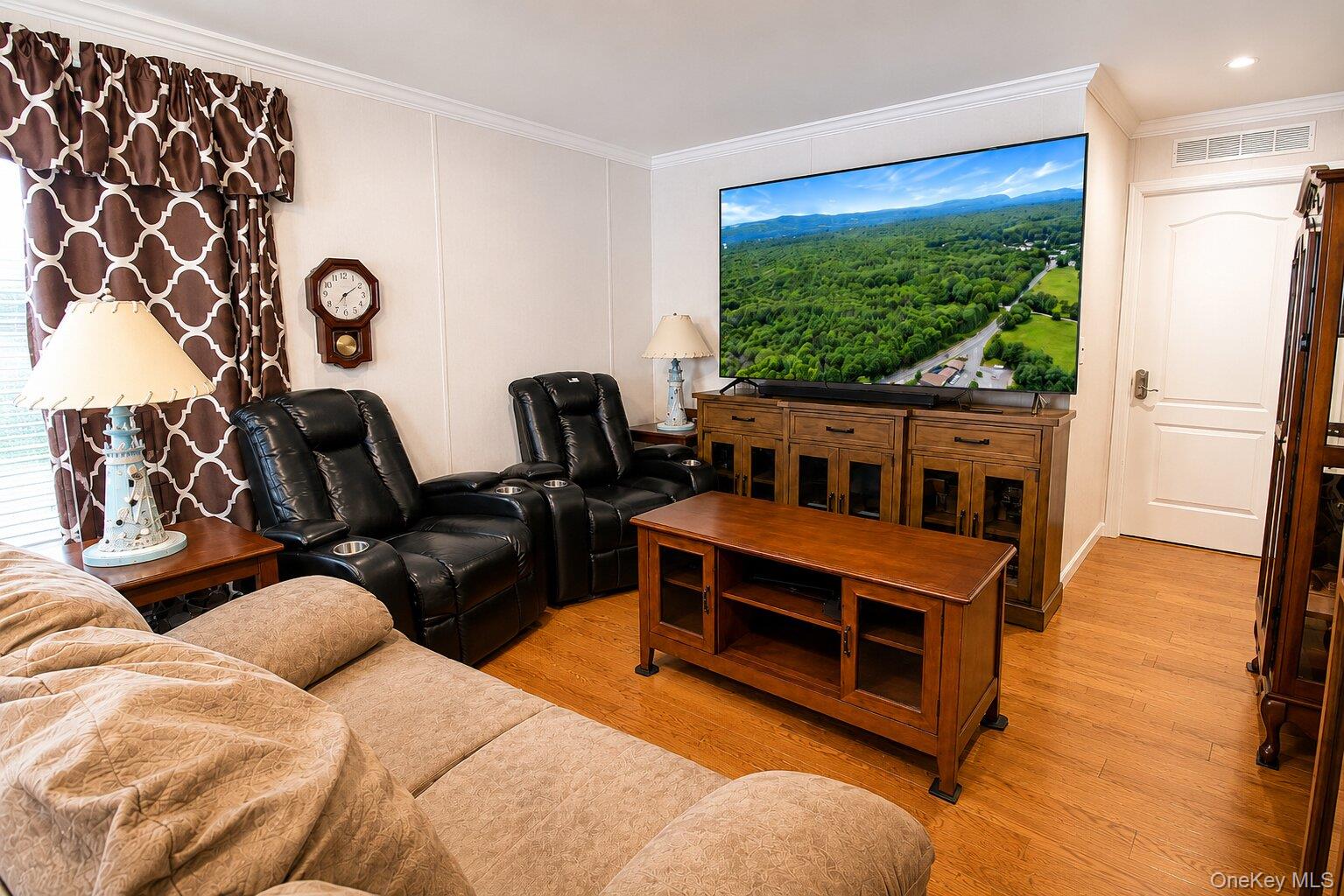 575 Creek Road, Unit 5A Poughkeepsie, NY 12601 - Photo 4 of 28