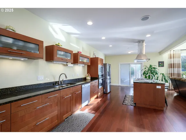 $1,308,900 | 2250 Northwest Homer Ross Loop, McMinnville, OR 97128