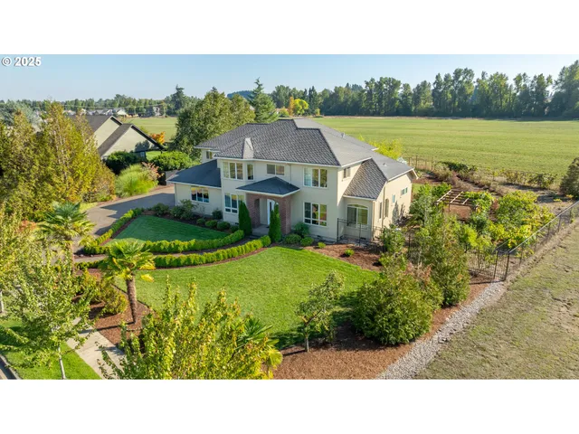 $1,308,900 | 2250 Northwest Homer Ross Loop, McMinnville, OR 97128