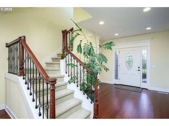 $1,308,900 | 2250 Northwest Homer Ross Loop, McMinnville, OR 97128