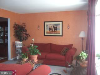 509 Valmore Road Fairless Hills, PA 19030 - Photo 2 of 6 Gallery Image 2