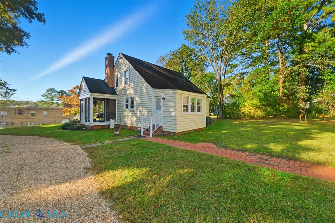 6837 Ware House Road Gloucester, VA 23061 - Photo 2 of 31 Gallery Image 2