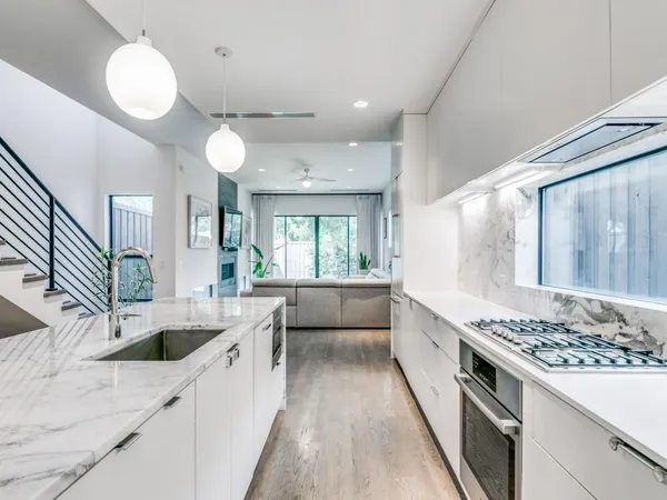 $5,595 | 1847 Euclid Avenue, Dallas, TX 75206