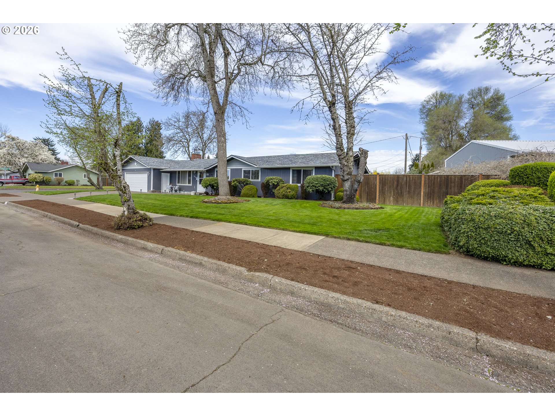 541 Durham Avenue Eugene, OR 97404 - Photo 2 of 47