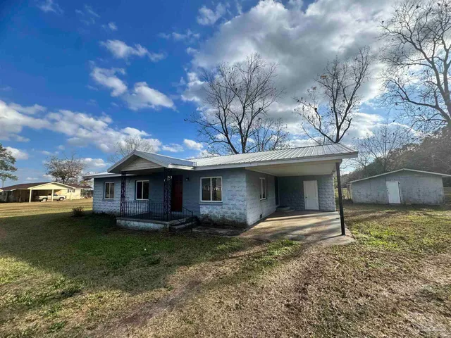 $1,500 | 1791 W Highway, Century, FL 32535