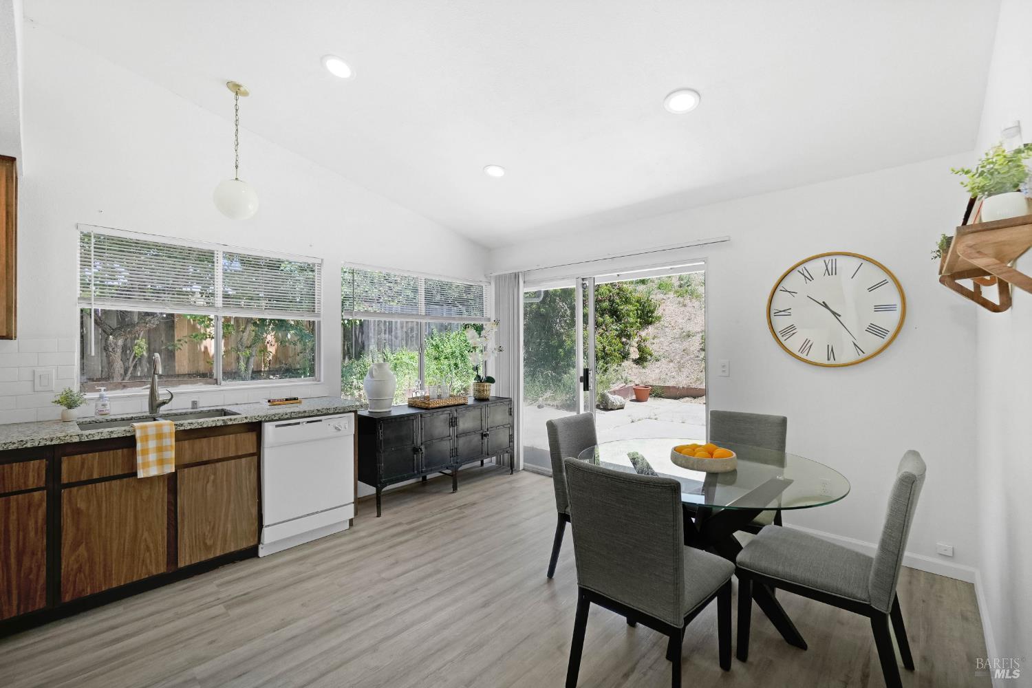 740 Coral Ridge Circle Rodeo, CA 94572 - Photo 26 of 58