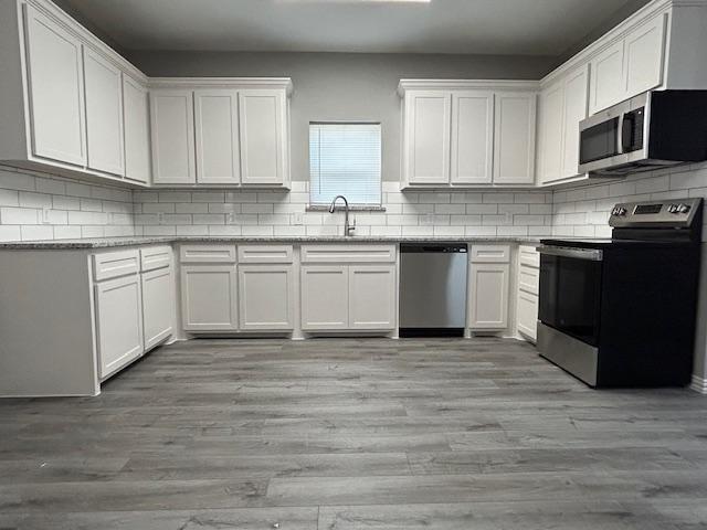 406 Bonham Street Tom Bean, TX 75491 - Photo 12 of 34