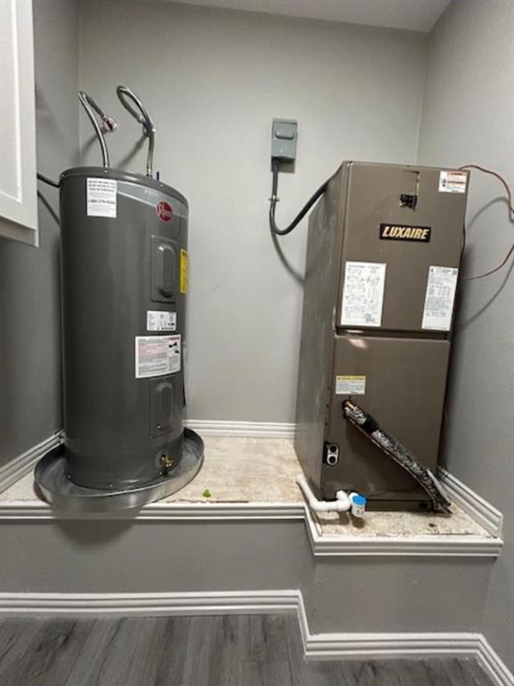 406 Bonham Street Tom Bean, TX 75491 - Photo 16 of 34