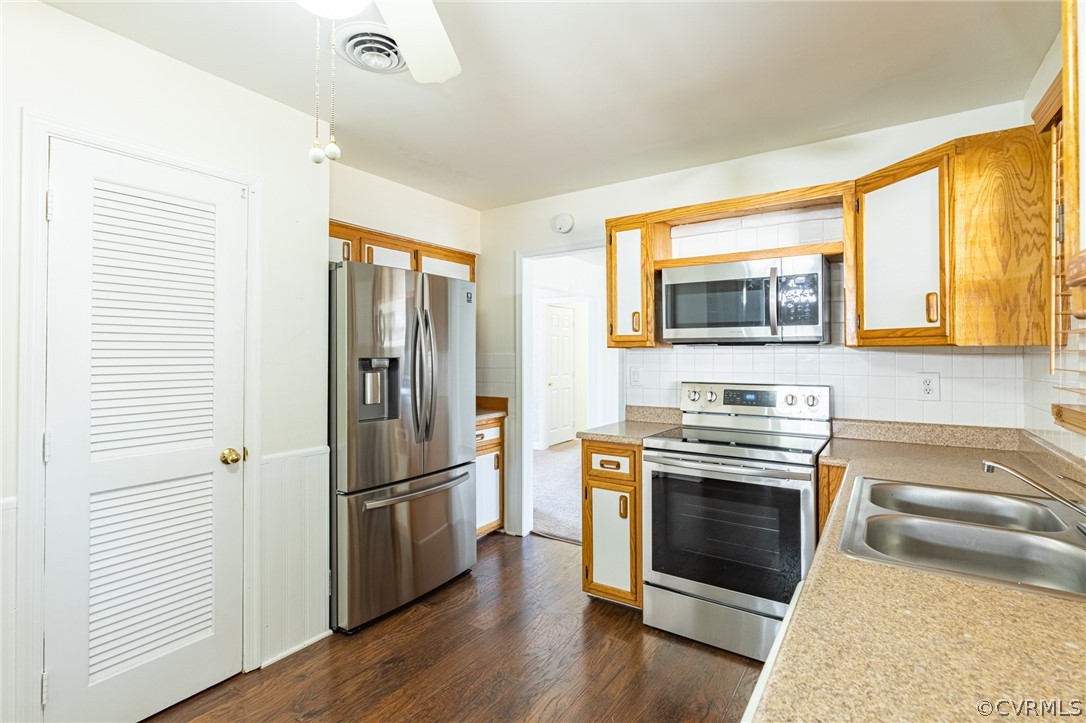 105 Huntington Road Colonial Heights, VA 23834 - Photo 11 of 29 Gallery Image 11