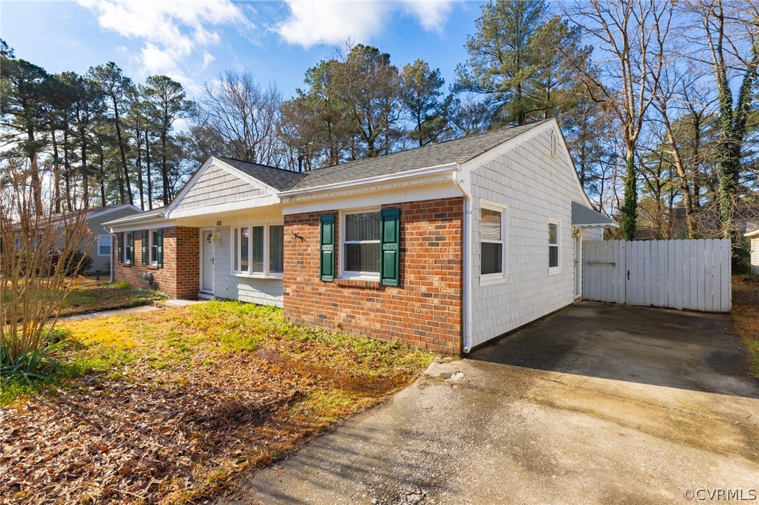 105 Huntington Road Colonial Heights, VA 23834 - Photo 4 of 29 Gallery Image 4