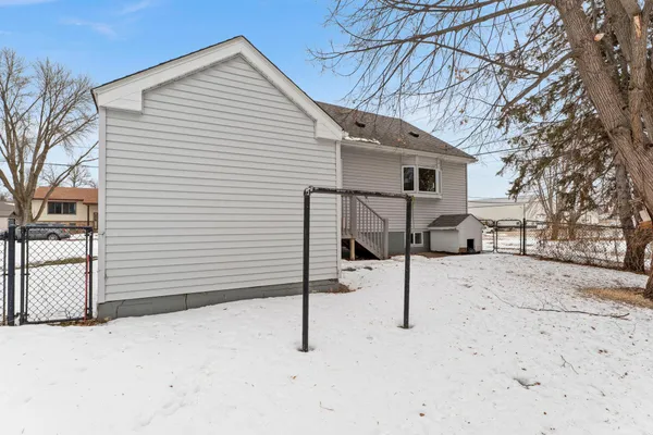 $199,999 | 300 3rd Street Southwest, Cokato, MN 55321