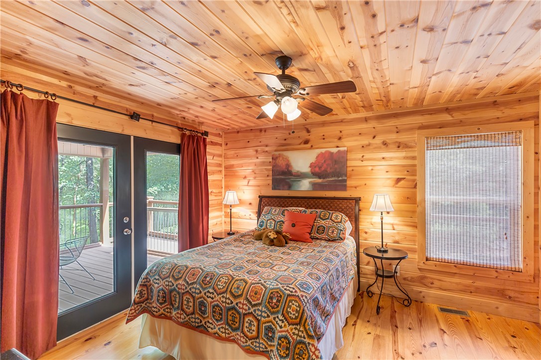 2034 Riley Road Seneca, SC 29678 - Photo 5 of 29 Gallery Image 5