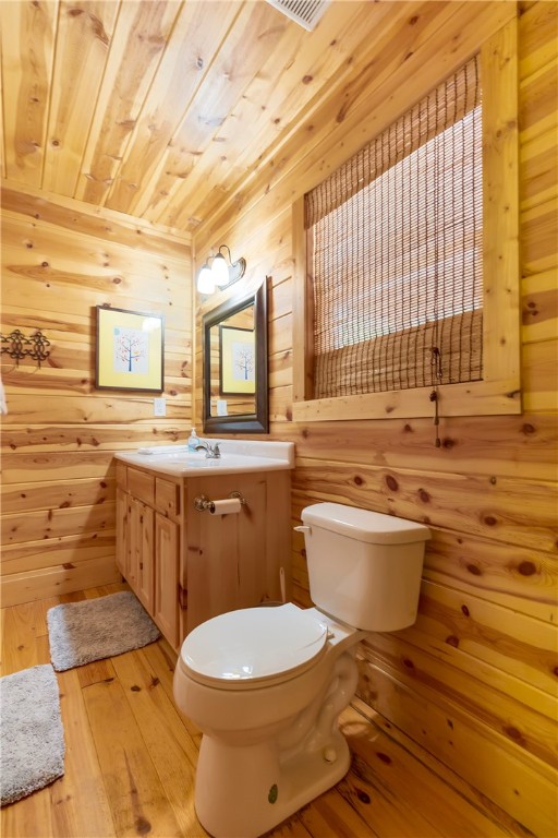 2034 Riley Road Seneca, SC 29678 - Photo 7 of 29 Gallery Image 7