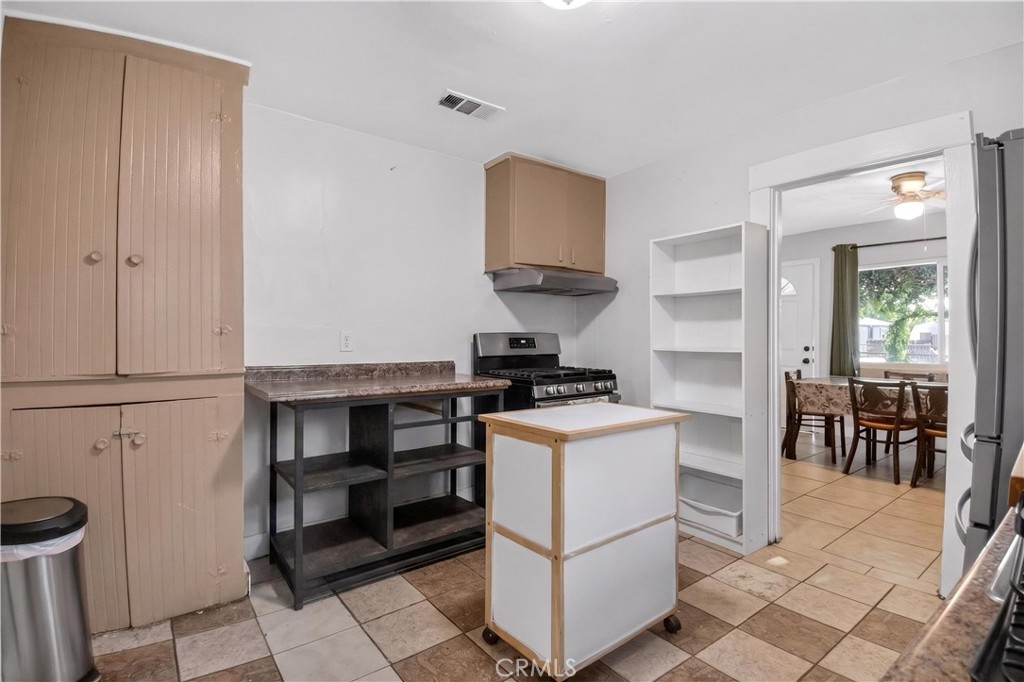 1132 Calhoun Street Redlands, CA 92374 - Photo 14 of 34