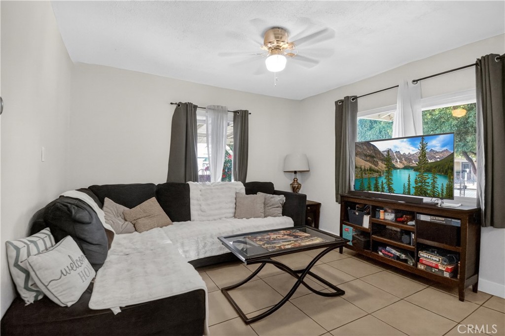 1132 Calhoun Street Redlands, CA 92374 - Photo 7 of 34