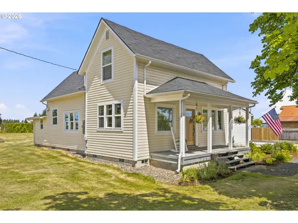 $695,000 | 36937 Highway 213, Mount Angel, OR 97362