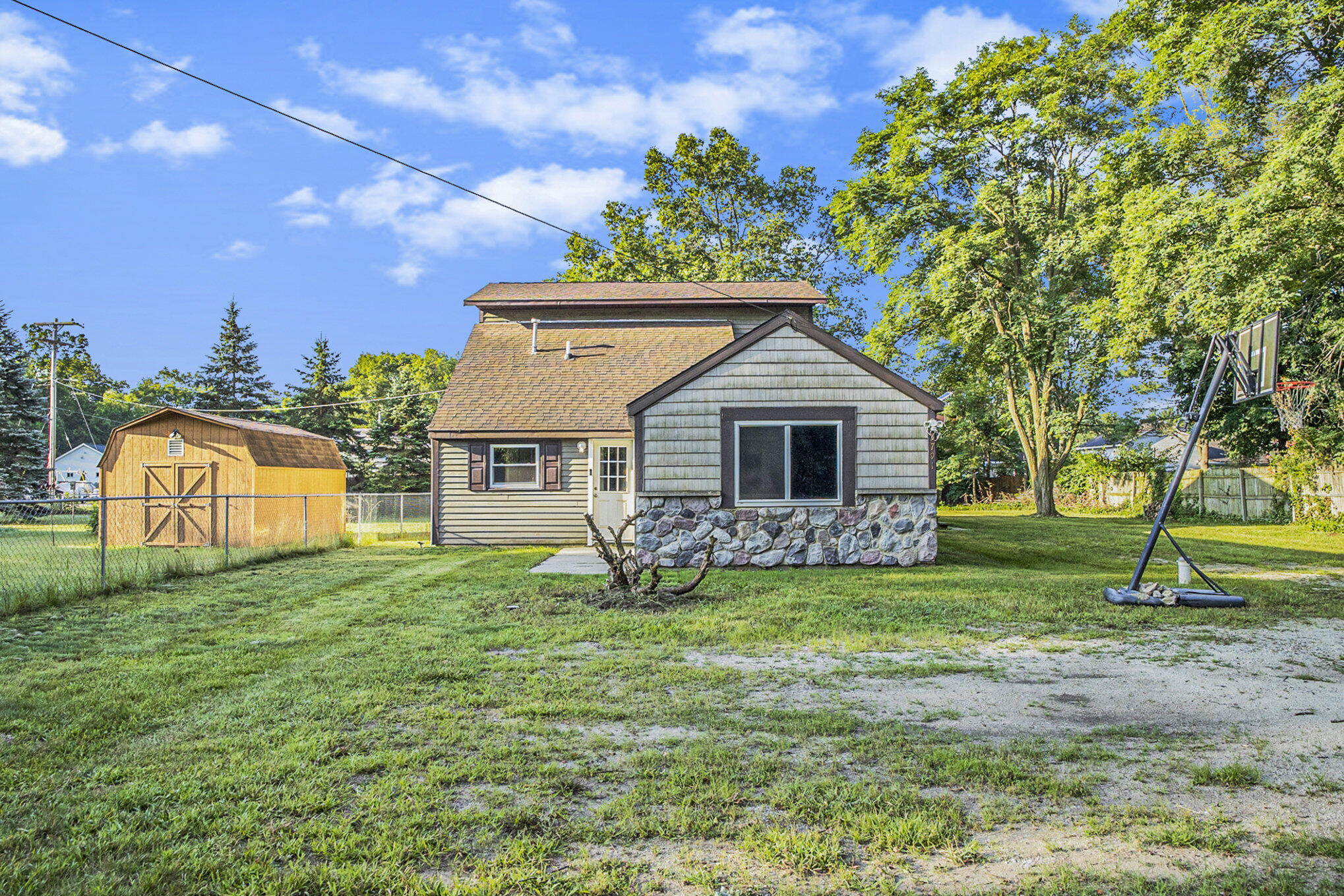 5791 Hall Road Muskegon, MI 49442 - Photo 3 of 30 002_42a0625