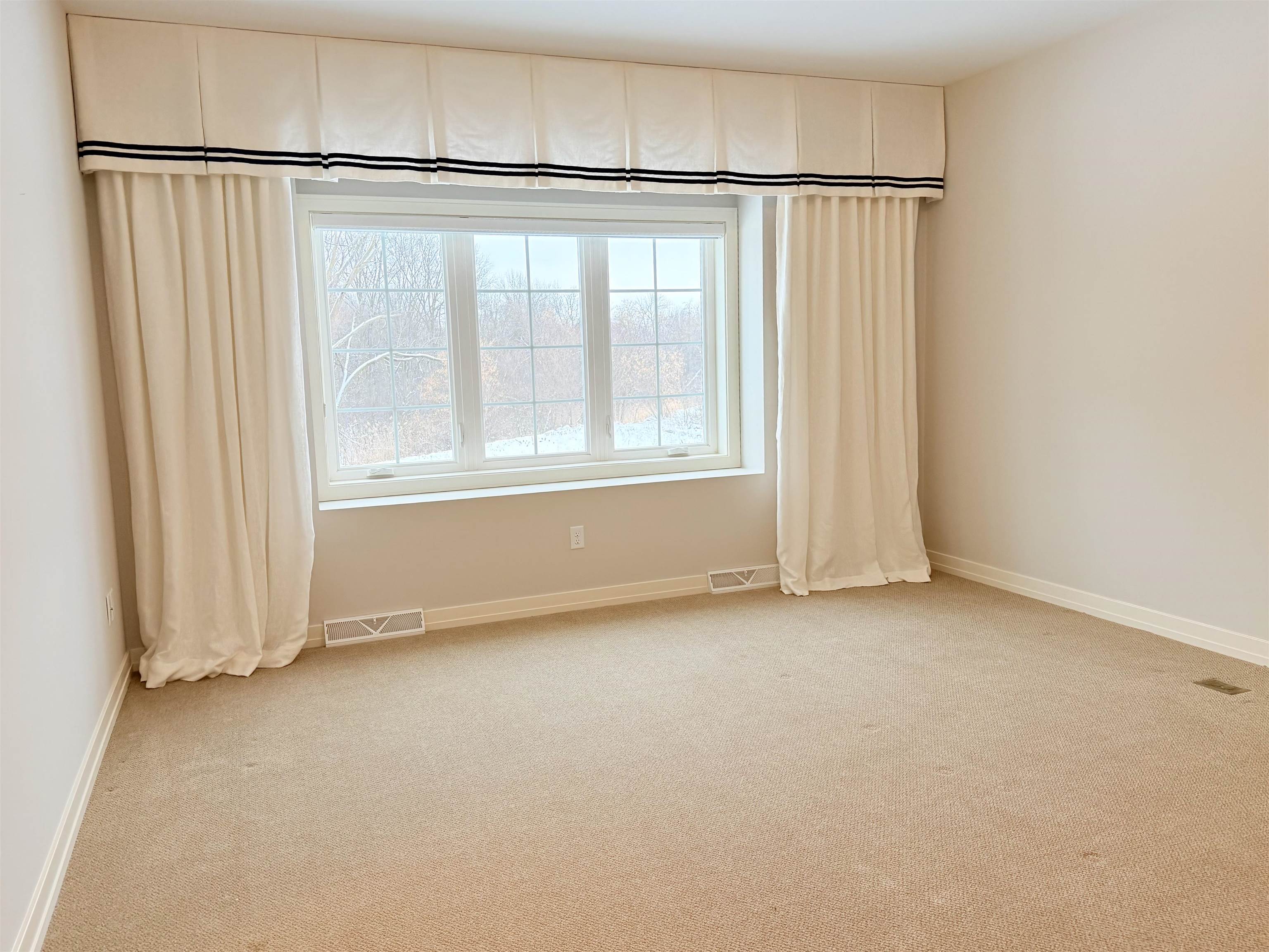 1853 Swan Road De Pere, WI 54115 - Photo 26 of 56