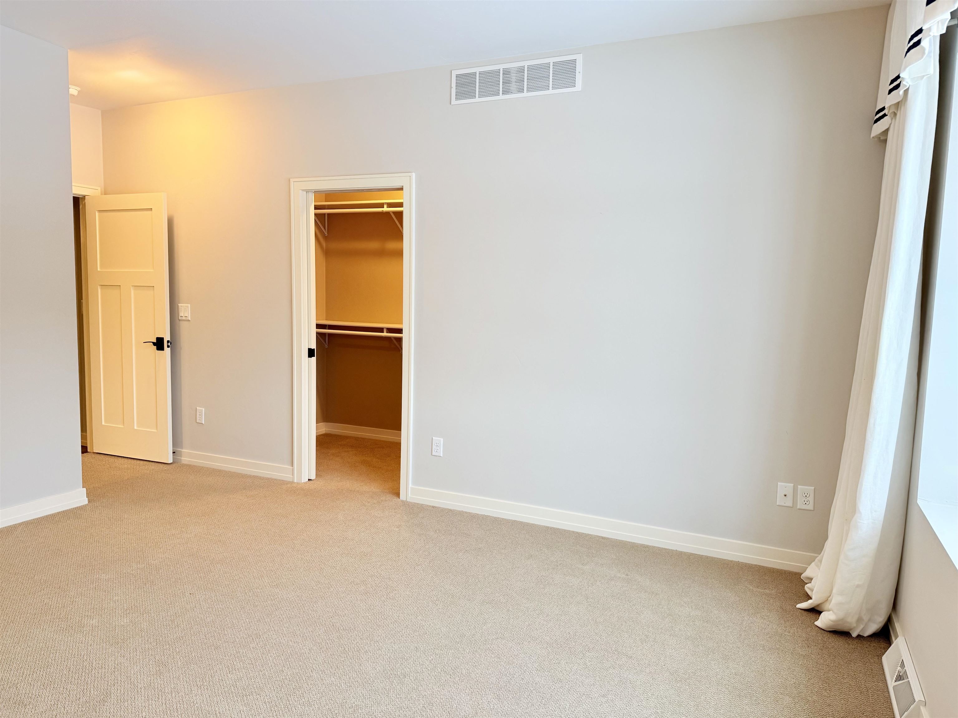 1853 Swan Road De Pere, WI 54115 - Photo 27 of 56