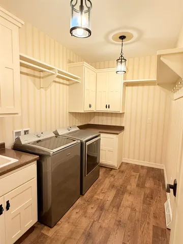 $499,900 | 1853 Swan Road, De Pere, WI 54115