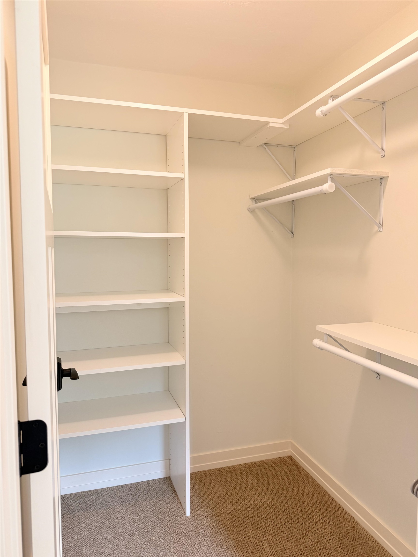 1853 Swan Road De Pere, WI 54115 - Photo 47 of 56