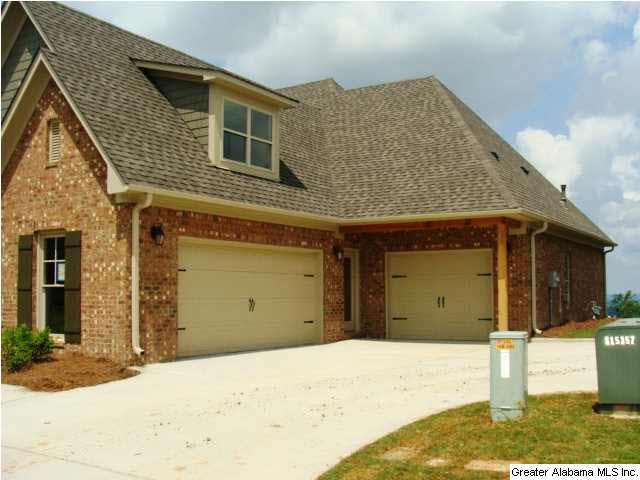 284 Oxford Way Pelham, AL 35124 - Photo 2 of 16