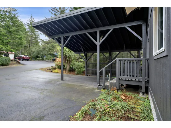 $325,000 | 1600 Rhododendron Drive, Unit 150, Florence, OR 97439