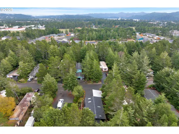 $325,000 | 1600 Rhododendron Drive, Unit 150, Florence, OR 97439