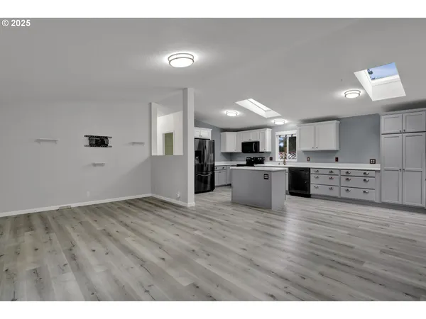 $325,000 | 1600 Rhododendron Drive, Unit 150, Florence, OR 97439