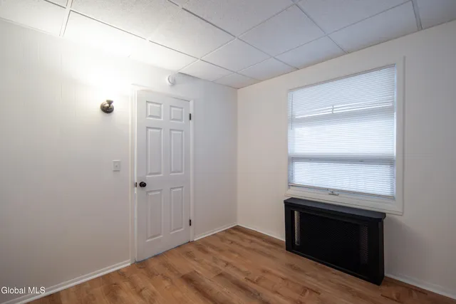 $1,895 | 364 Altamont Avenue, Schenectady, NY 12303