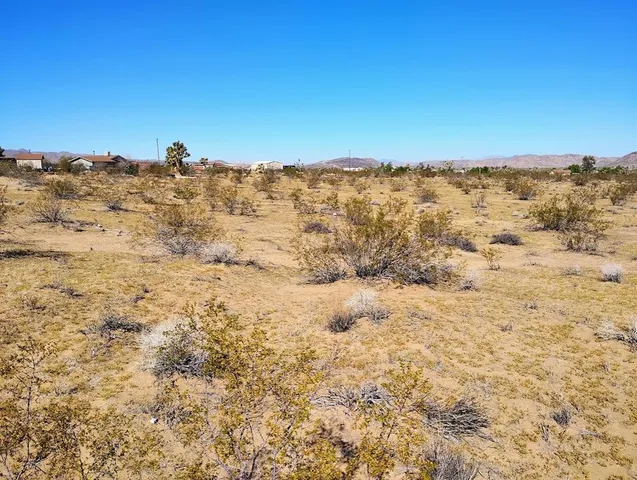 $65,000 | 565 Inez Avenue, Landers, CA 92285