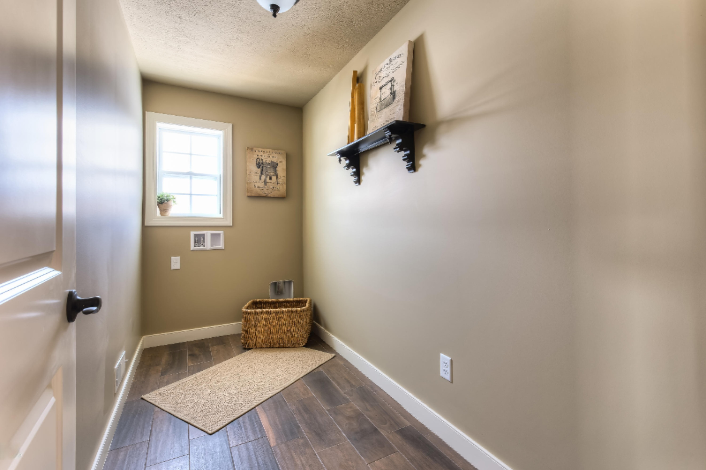 762 Stepping Stone Drive Byron Center, MI 49315 - Photo 23 of 29 Laundry STG037-Manchester-34