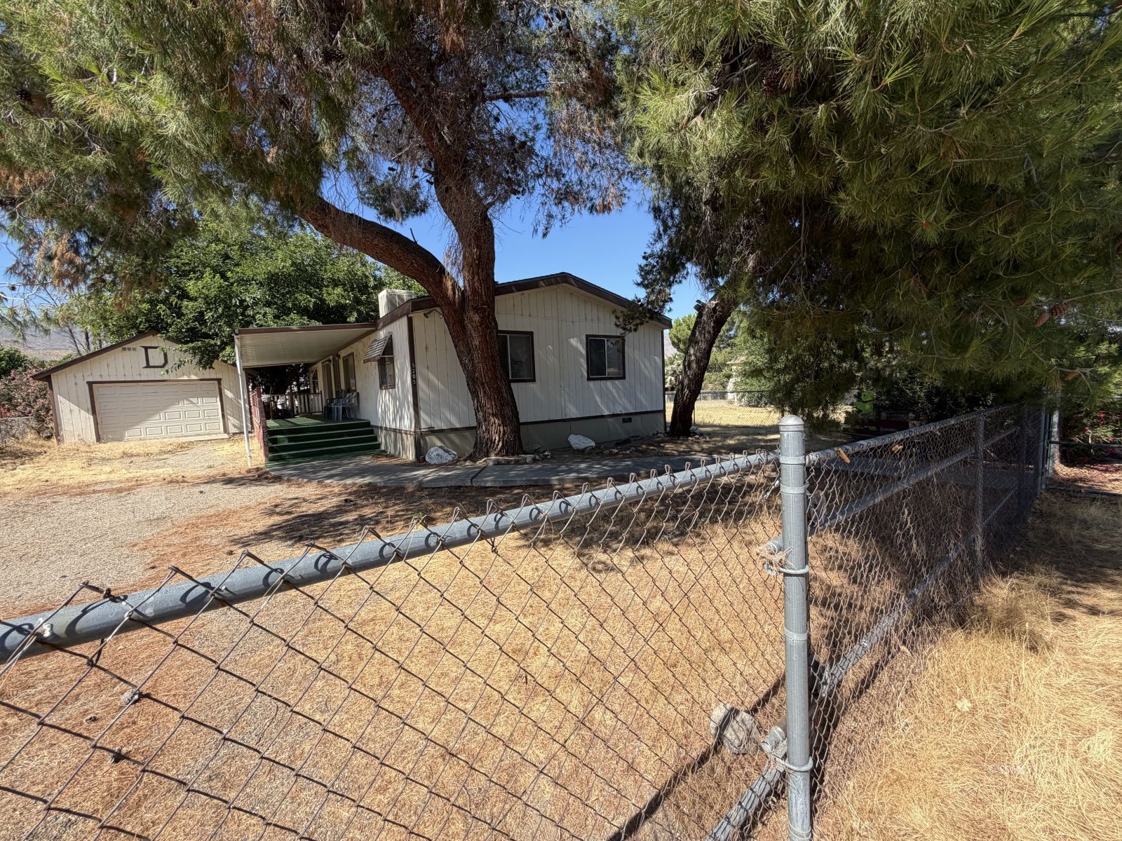 5205 Shawnee Road Weldon, CA 93283 - Photo 2 of 32