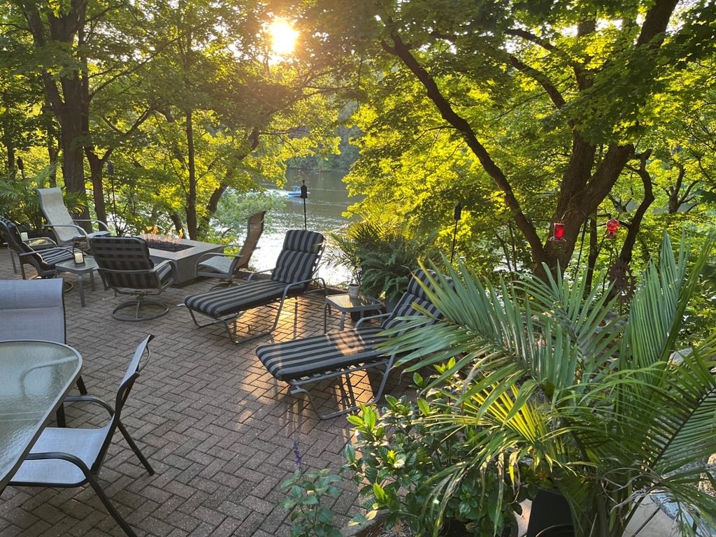 9445 North Arrowhead Shores Road Edgerton, WI 53534 - Photo 2 of 68