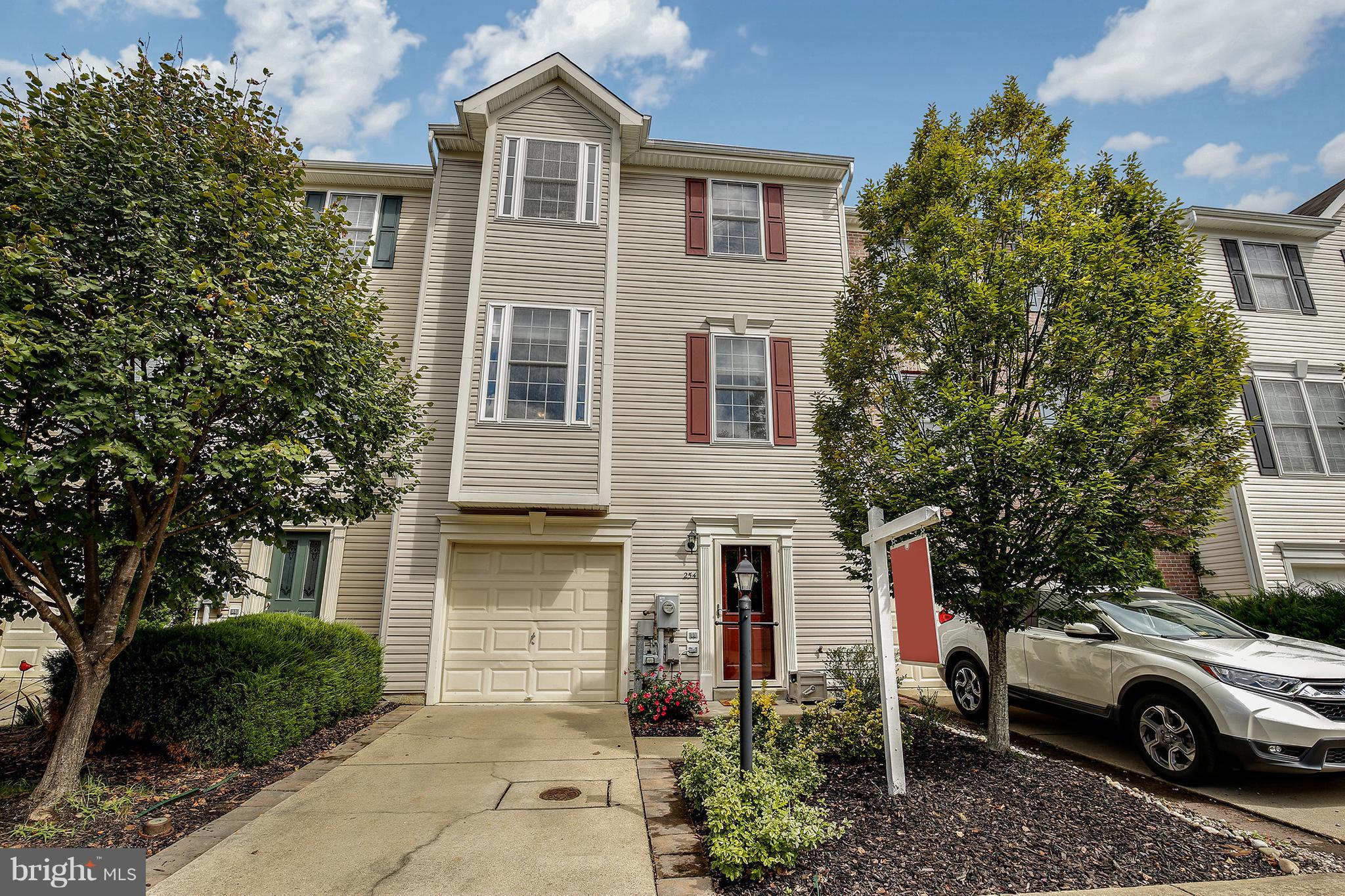 254 Braxton Way, Unit 27 Edgewater, MD 21037 - Photo 1 of 29 Exterior (Front)