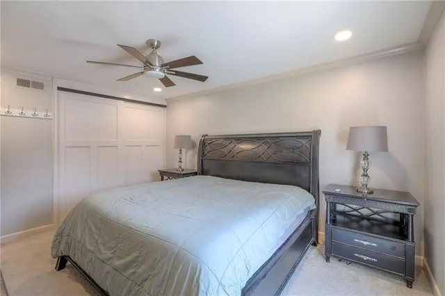 $185,000 | 5163 West 75th Street, Prairie Village, KS 66208