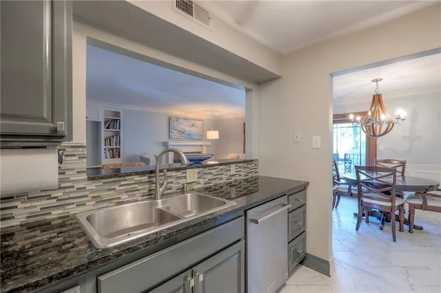 $185,000 | 5163 West 75th Street, Prairie Village, KS 66208