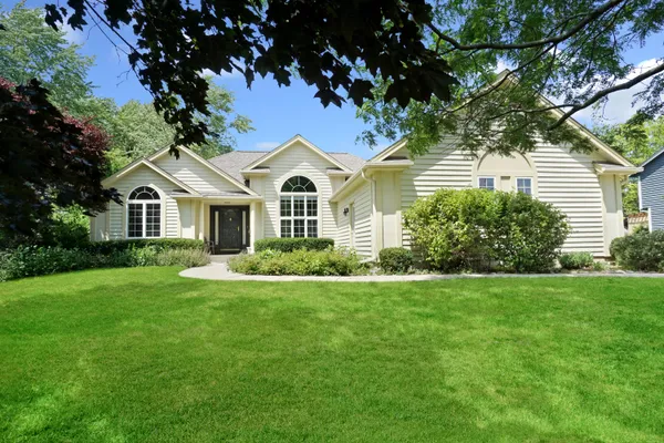 $499,900 | N108W15384 Bel Aire Lane, Germantown, WI 53022