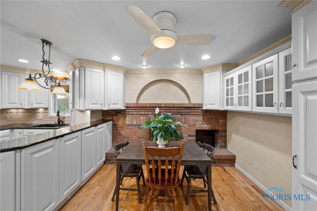 459 South Coy Road Oregon, OH 43616 - Photo 13 of 31 Gallery Image 13