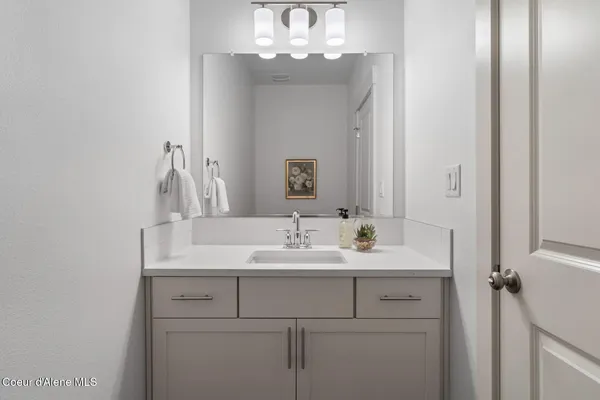 $559,990 | 13391 North Loveland Way, Hayden, ID 83835