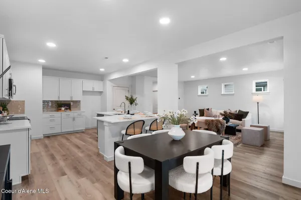 $569,990 | 13391 North Loveland Way, Hayden, ID 83835