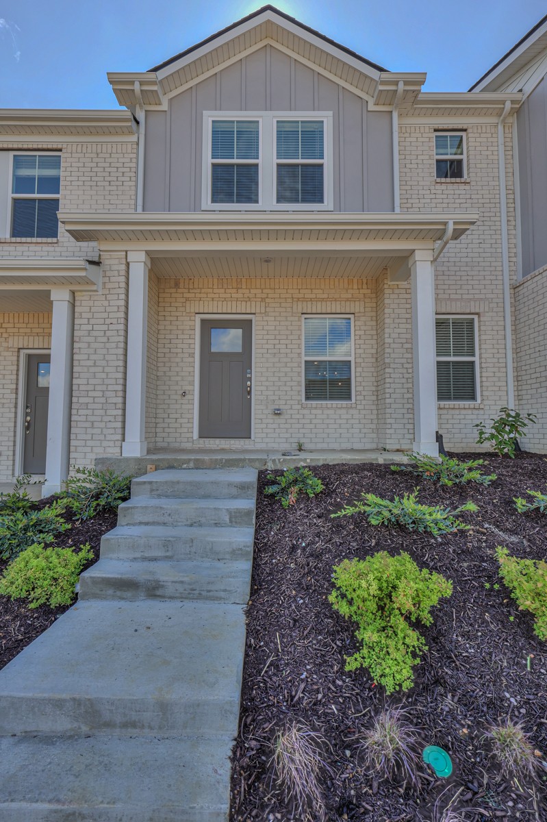 204 Douglas Bend Road, Unit 204 Gallatin, TN 37066 - Photo 2 of 39