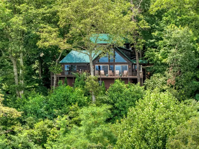 $765,000 | 65 Wild Turkey Drive, Murphy, NC 28906