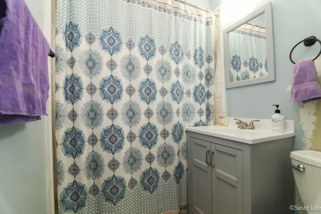 $320,000 | 52 Wren Road, Carpentersville, IL 60110