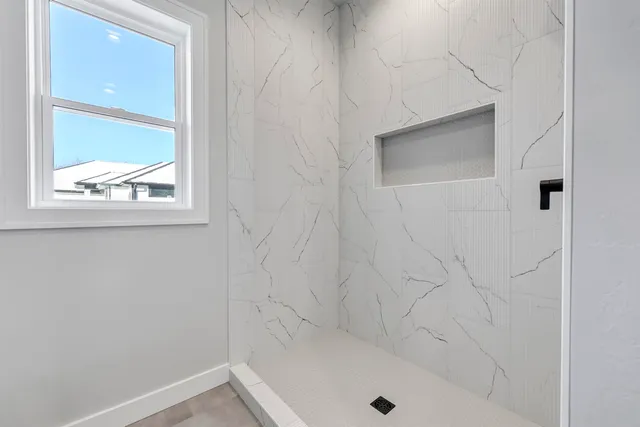 $649,900 | 3698 Folkestone Drive, Green Bay, WI 54313