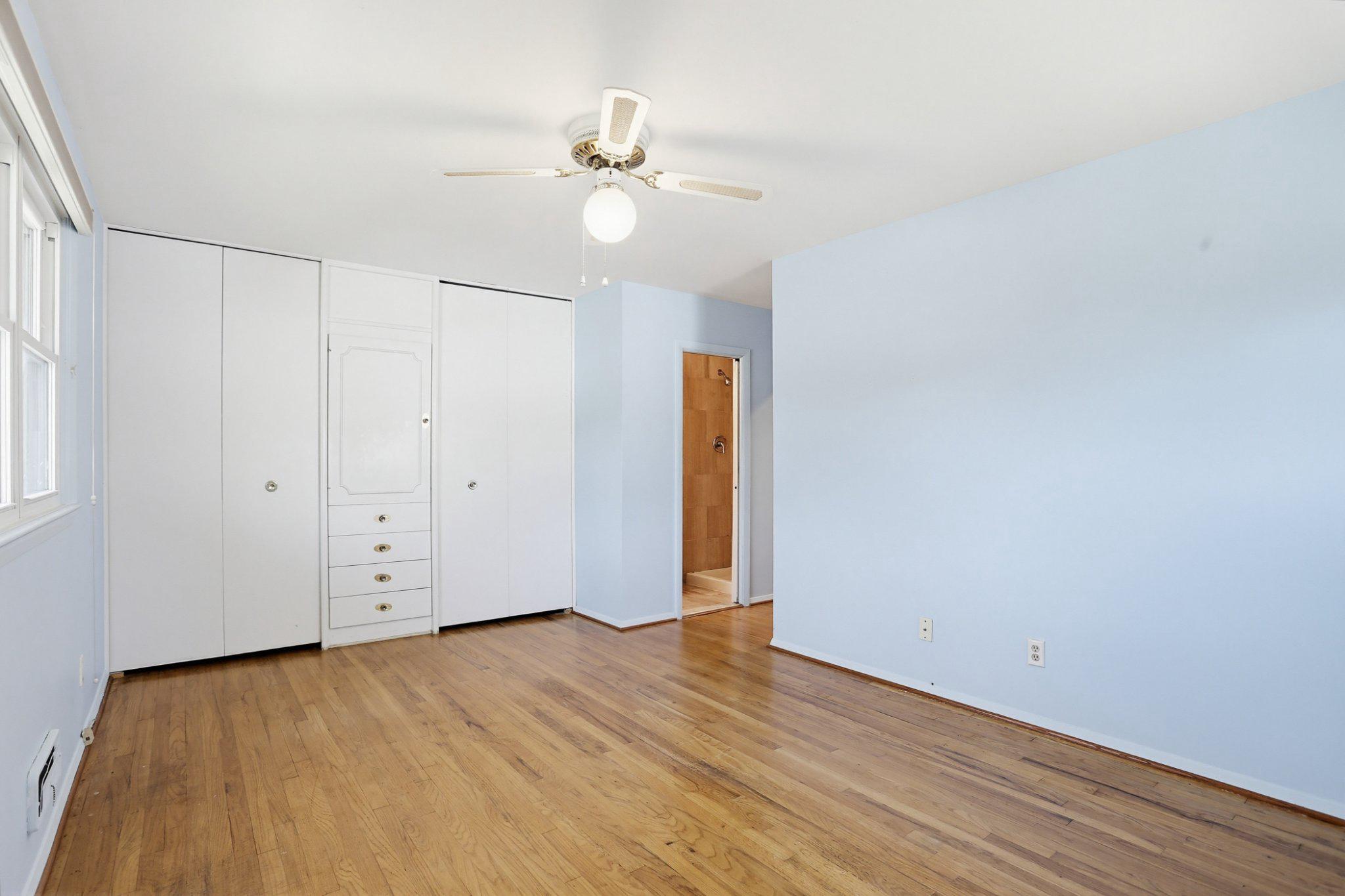8145 Scotts Level Road Pikesville, MD 21208 - Photo 16 of 45 Primary bedroom